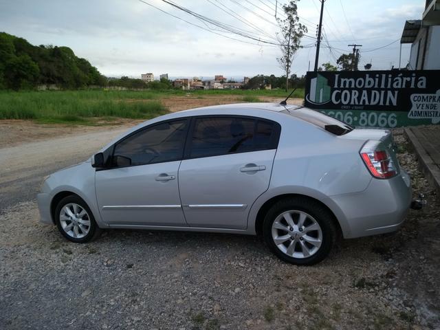 Sentra 2011 - Foto 2