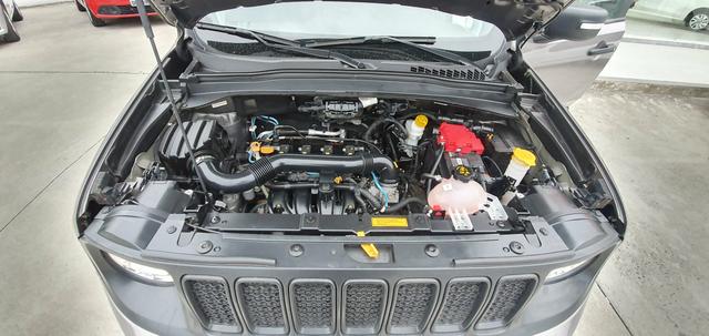 Renegade sport 1.8 flex automática , ent 48× 1.290,00 + ipva 2020 e transferência grátis - Foto 9