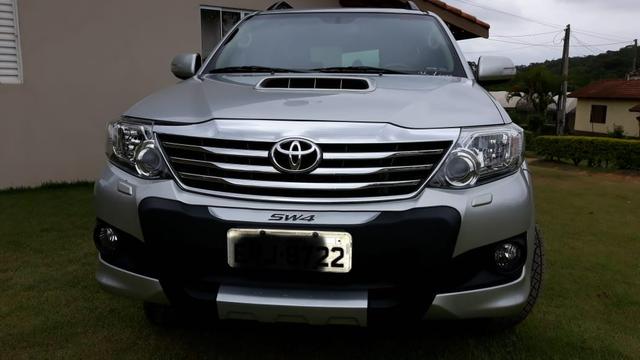 Hilux Sw4 SRV 4x4 impecável - Foto 3