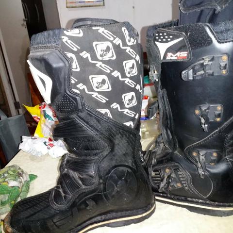 Bota de trilha - Foto 2