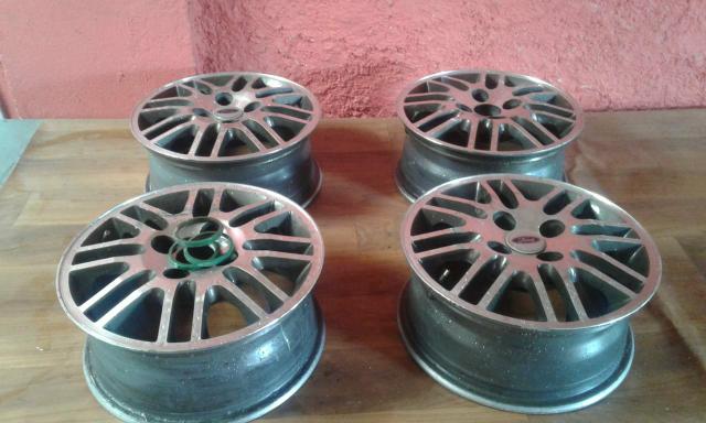 Rodas de liga leve ford - Foto 3