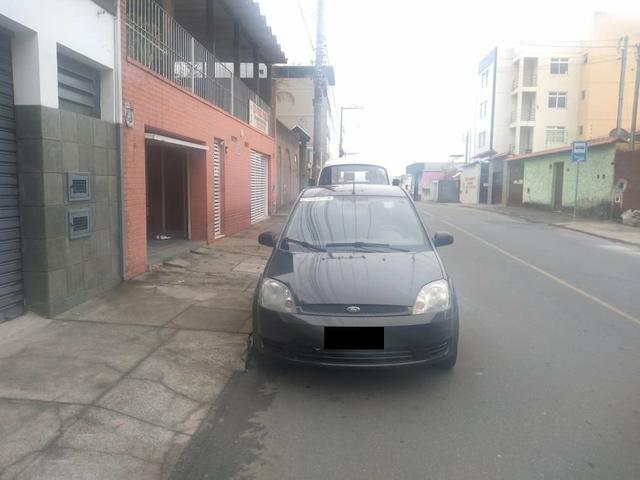 Fiesta Sedan 1.0 - Foto 2