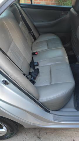 Toyota Corolla Xei automático Carro Bem Conservado 2005/2006 - Foto 13