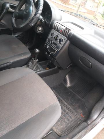 Carro Corsa Classic 2004 - Foto 5