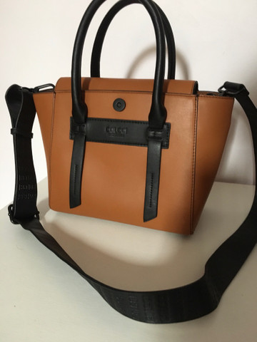 Bolsa Colcci original Alça Larga Lettering marrom