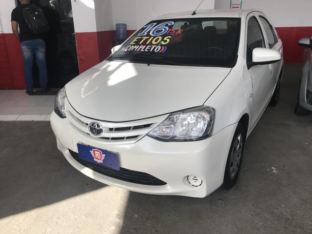 Etios x 1.5 2016 Sedan Completo