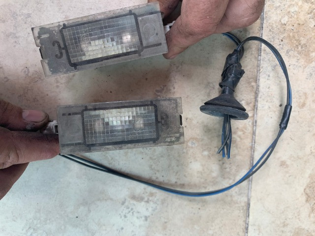 Par de luz placa renault master 2,5 original - Foto 3