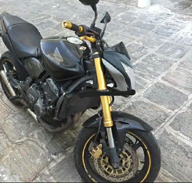 HONDA HORNET
