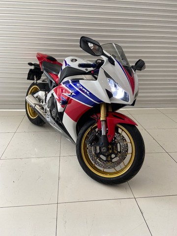 HONDA CBR-1000 FIREBLADE