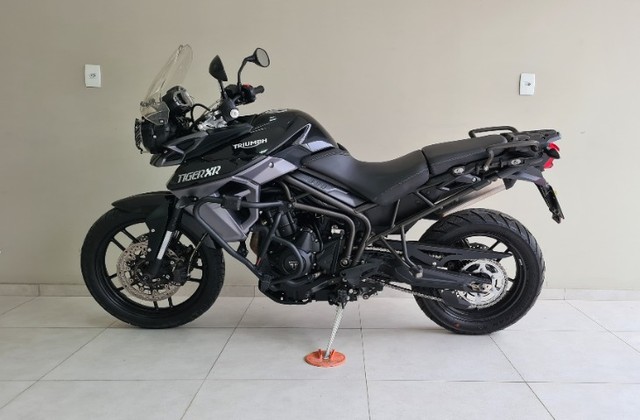 TRIUMPH TIGER 800XR 2016 IMPECÁVEL