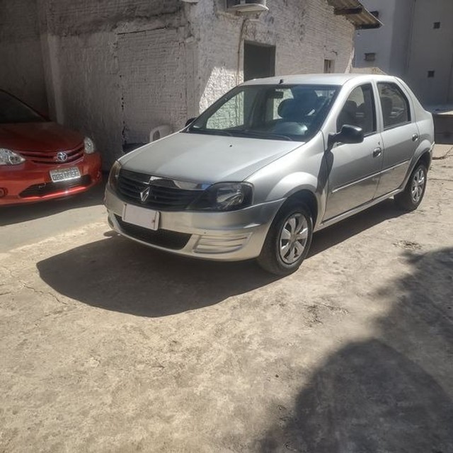 LOGAN AUTENTIQUE HI-FLEX 1.0 4P  2012 