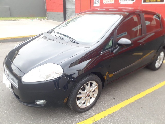 FIAT PUNTO ESSENCE 1.6 16V 2012
