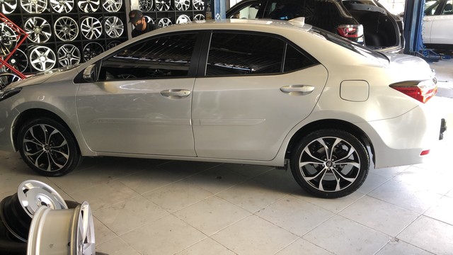 COROLLA 2018 GLI