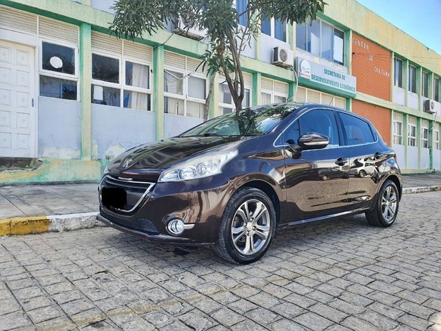 PEUGEOT 208 GRIFFE 1.6 AUT 2014