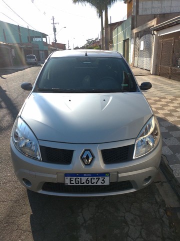 RENAULT SANDERO