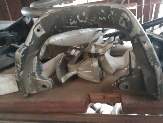 Alça traseira banco Honda cbr450 - Foto 3