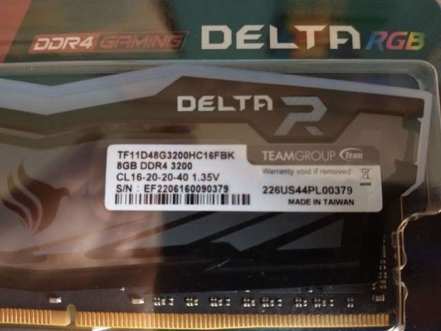 Memória RAM 8Gb T-force delta RGB 3200mhz