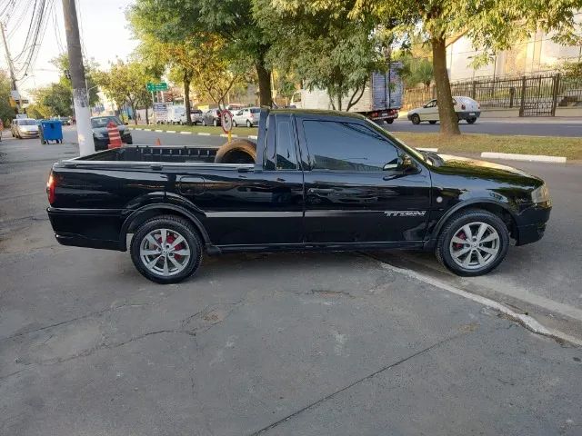 Comprar Picape Volkswagen Saveiro 1.6 G4 Titan Flex Preto 2008 em Lorena-SP