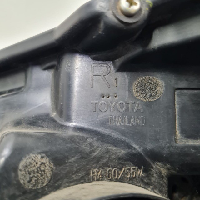 Farol Toyota Hilux Srv Cromado 2016\2018 c\detalhe - Foto 2