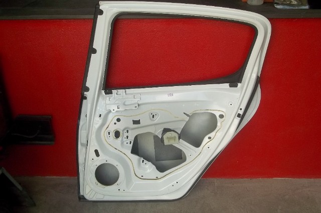 Porta Traseira Direita Peugeot 308 2014 - Foto 4