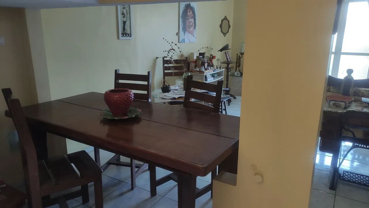 Mesa de Jantar de Madeira Maciça - Foto 2