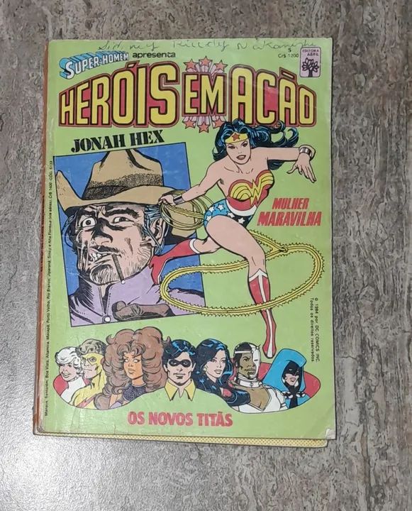 HQ Super-Homem apresenta Heróis em Ação #5 - Jonah Hex e Mulher Maravilha