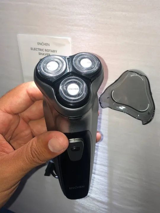 Barbeador rotativo corte Rente Liso Marca Enchen sem Fio - Foto 5