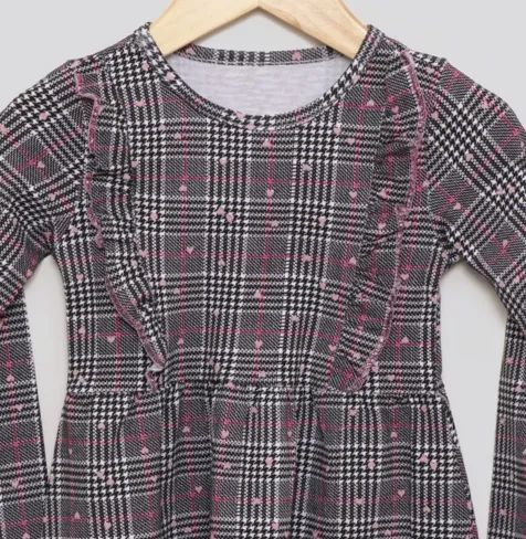 Vestido Bebê Manga Longa Xadrez Cinza - Fofo e Confortável!