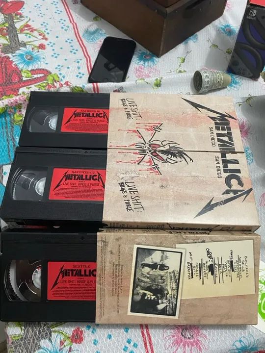 Box Metallica live shit 3 vhs ingresso revista e dvds - Foto 2
