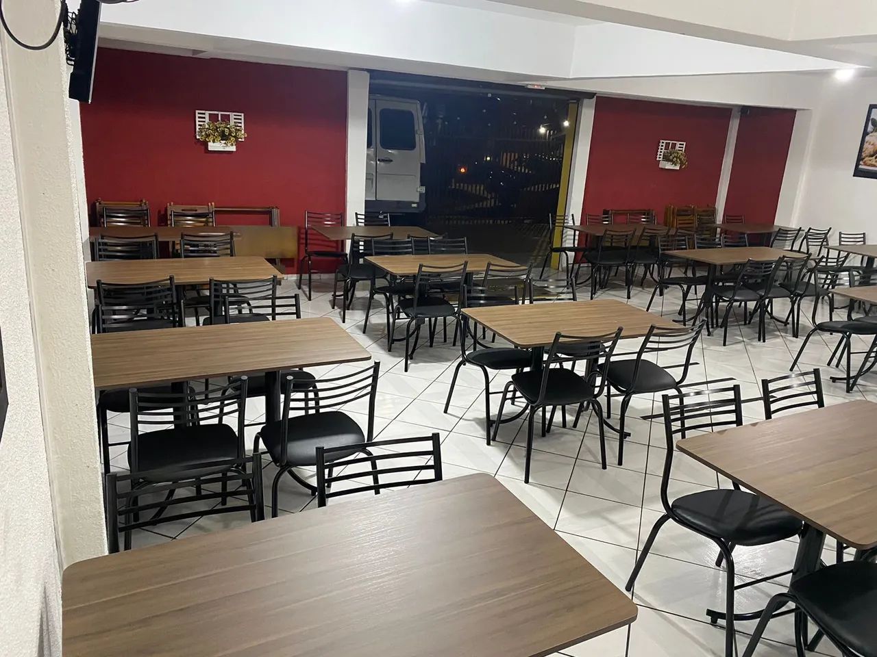 Mesas e cadeiras promoção 