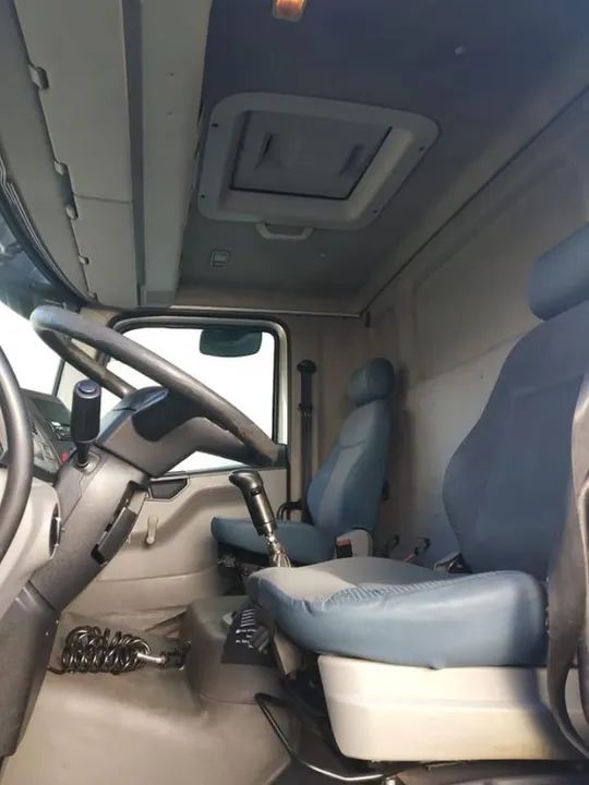 Vw Constellation 17250 chassi 2011 - Foto 6