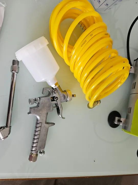 Mini Compressor Intertek 1/6 HP para pintura aerógrafo novo com acessórios - Foto 2