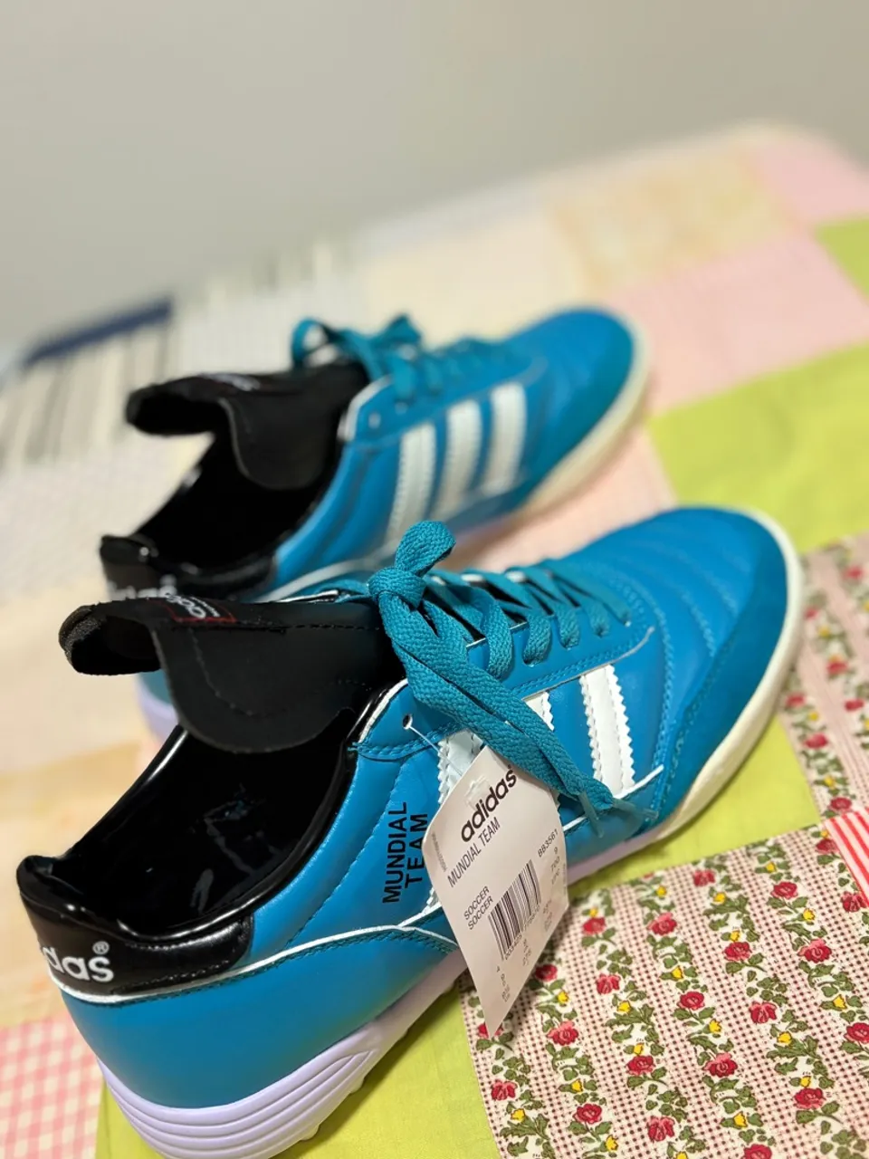 Chuteira Adidas Mundial Team