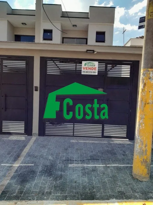 Sobrados Novos á venda.