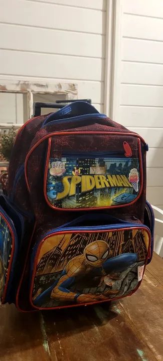 Mochila modelo Homem Aranha - Foto 3