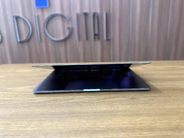 MACBOOK PRO, 32 GB, 512 SSD, CORE i9 - 8 CORE, 15.4 POLEGADAS, TOUCH BAR, TOUCH ID,  - Foto 4