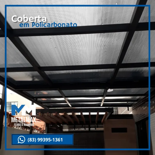 Coberta em Policarbonato