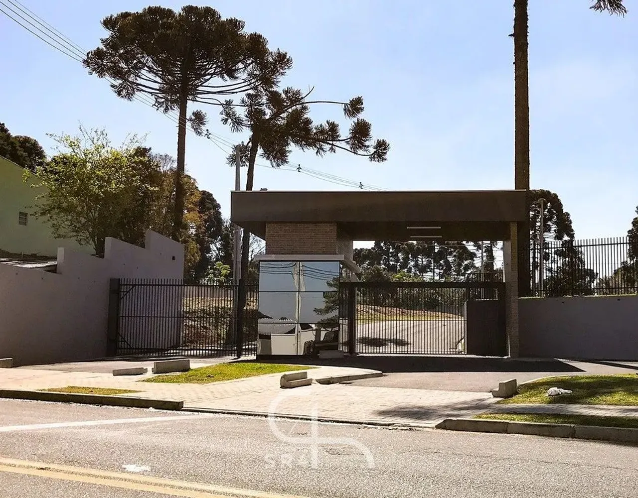 Terreno em condominio no Pinheirinho em Curitiba
