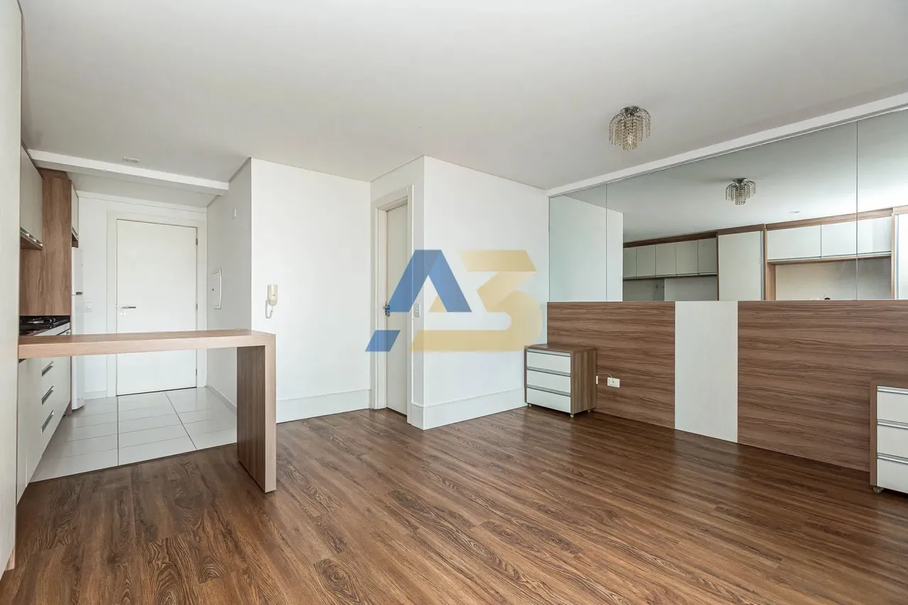 Studio com garagem à venda no Centro de Curitiba