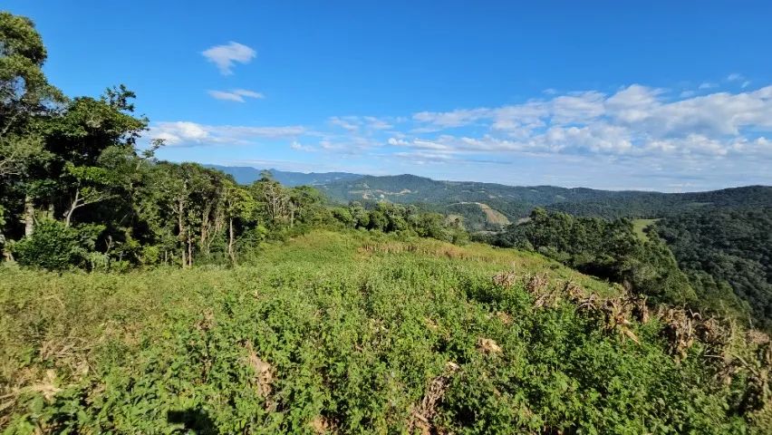 Lindo Terreno Rural em Aguas Mornas