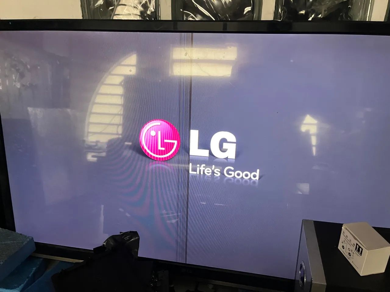 Tv LG 42 com linhas 42ls5700