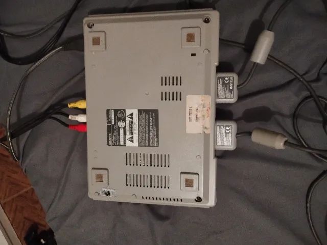 Vendo PlayStation 1 original funcionando perfeitamente  - Foto 3