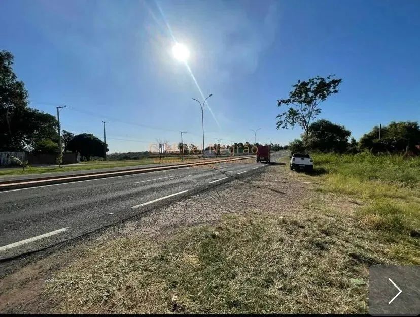 Terreno à venda possui 5050 m² na Avenida. Bom p/ Construtoras/Investidores. - Foto 4