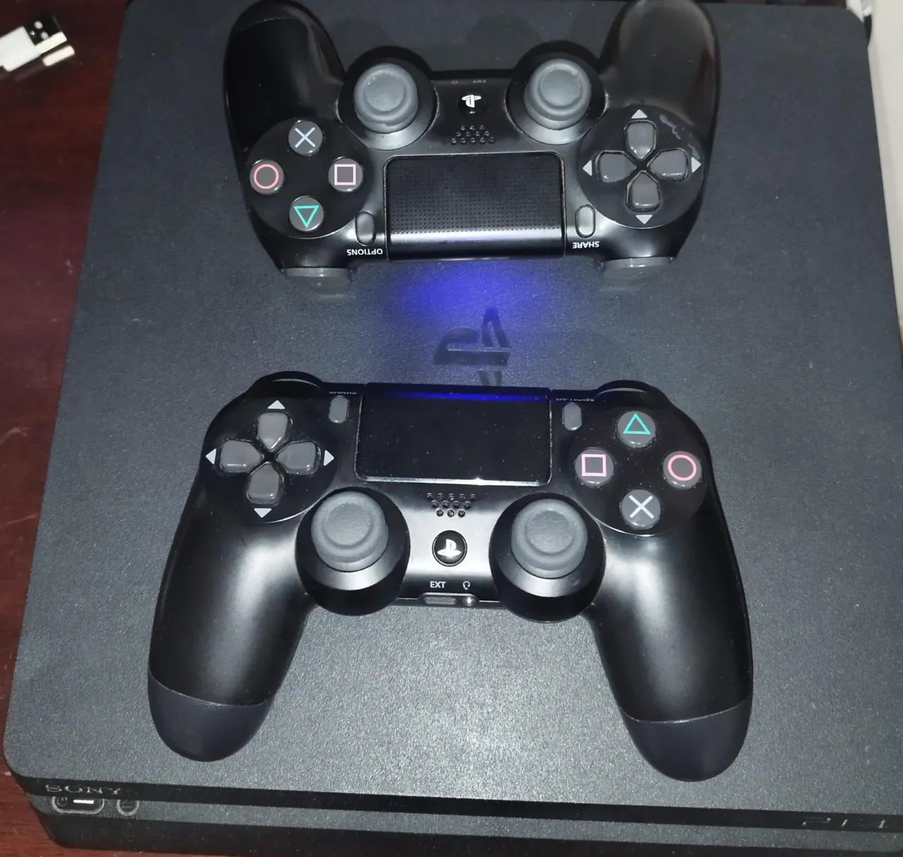 PS4 SLIM 1TB- 13 JOGOS - 5 JOGOS DIGITAL! EXCELENTE ESTADO - Foto 3