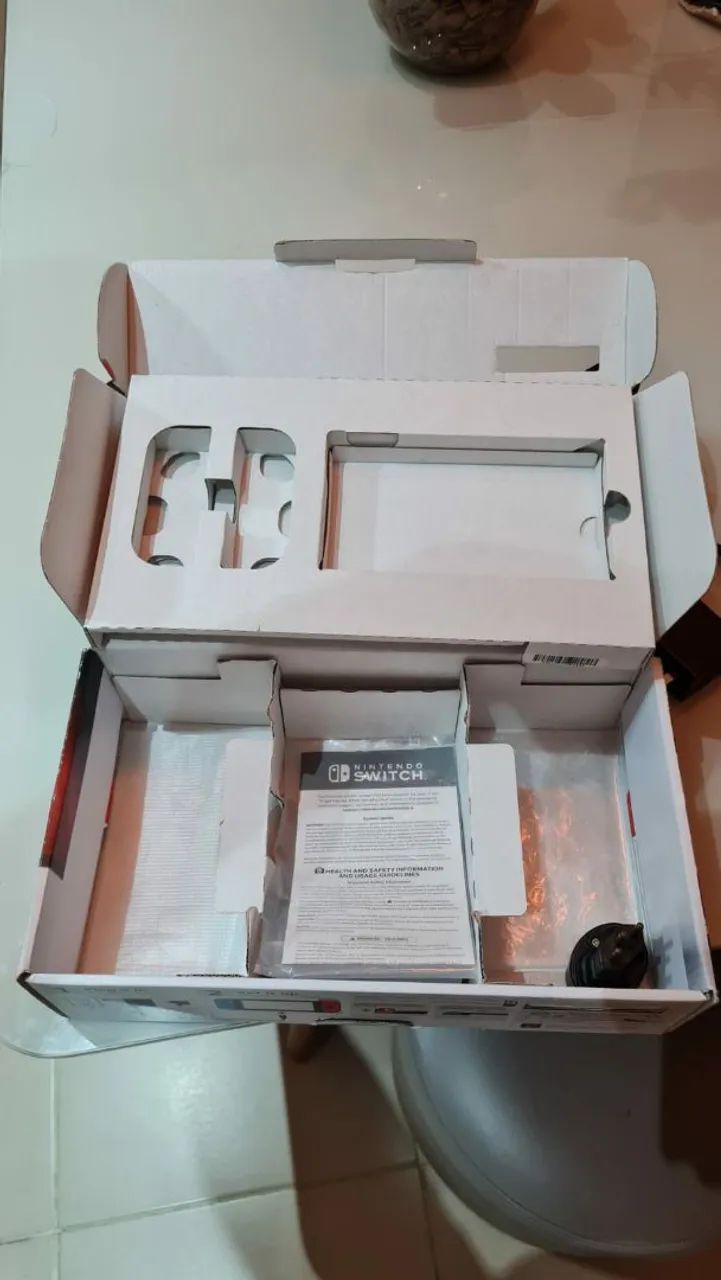 Nintendo Switch v1 em excelente estado desbloqueado  - Foto 3