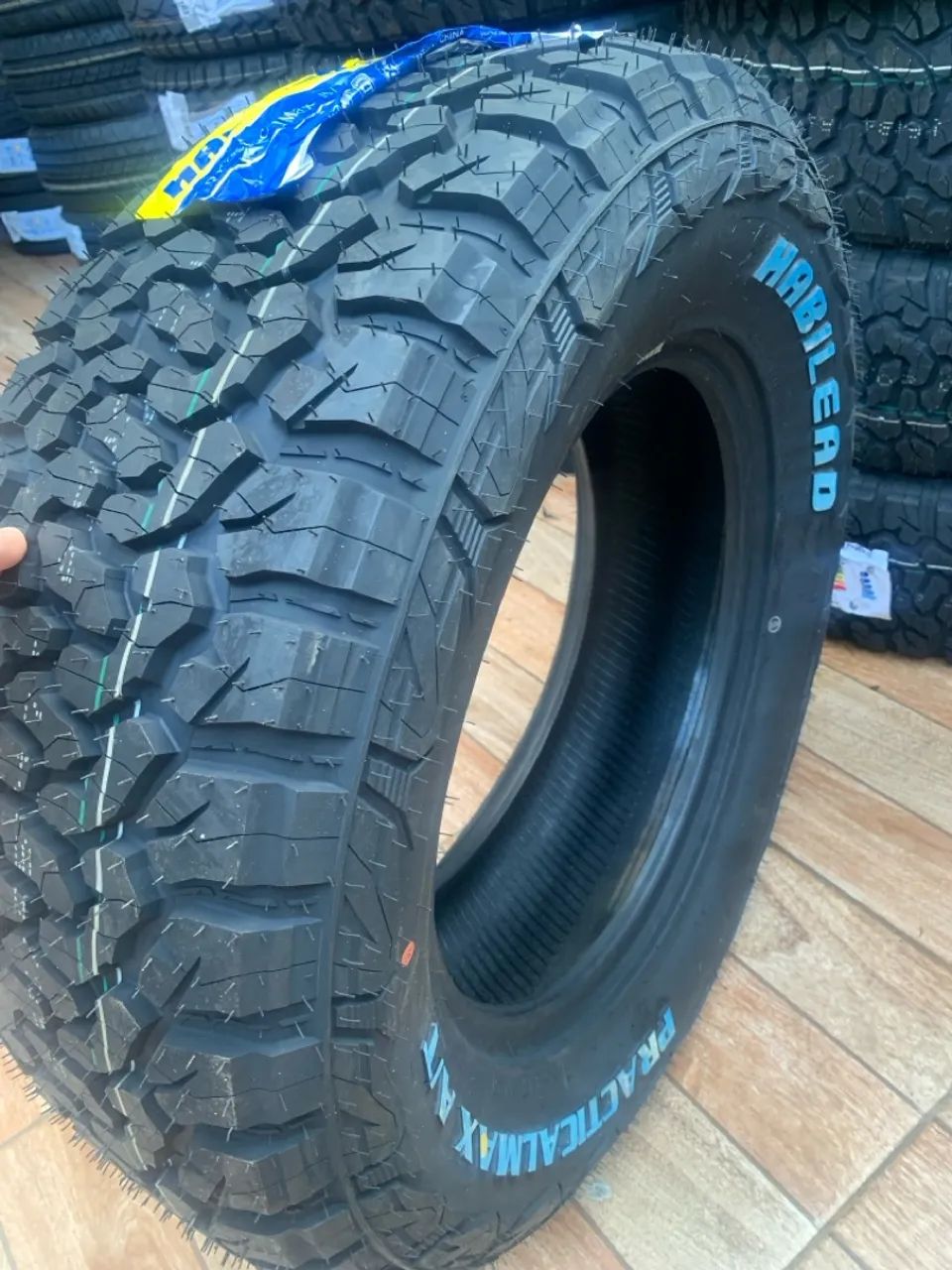 ピック PNEU-FALKEN-265/60R18-110V-ZIEX-ZE912