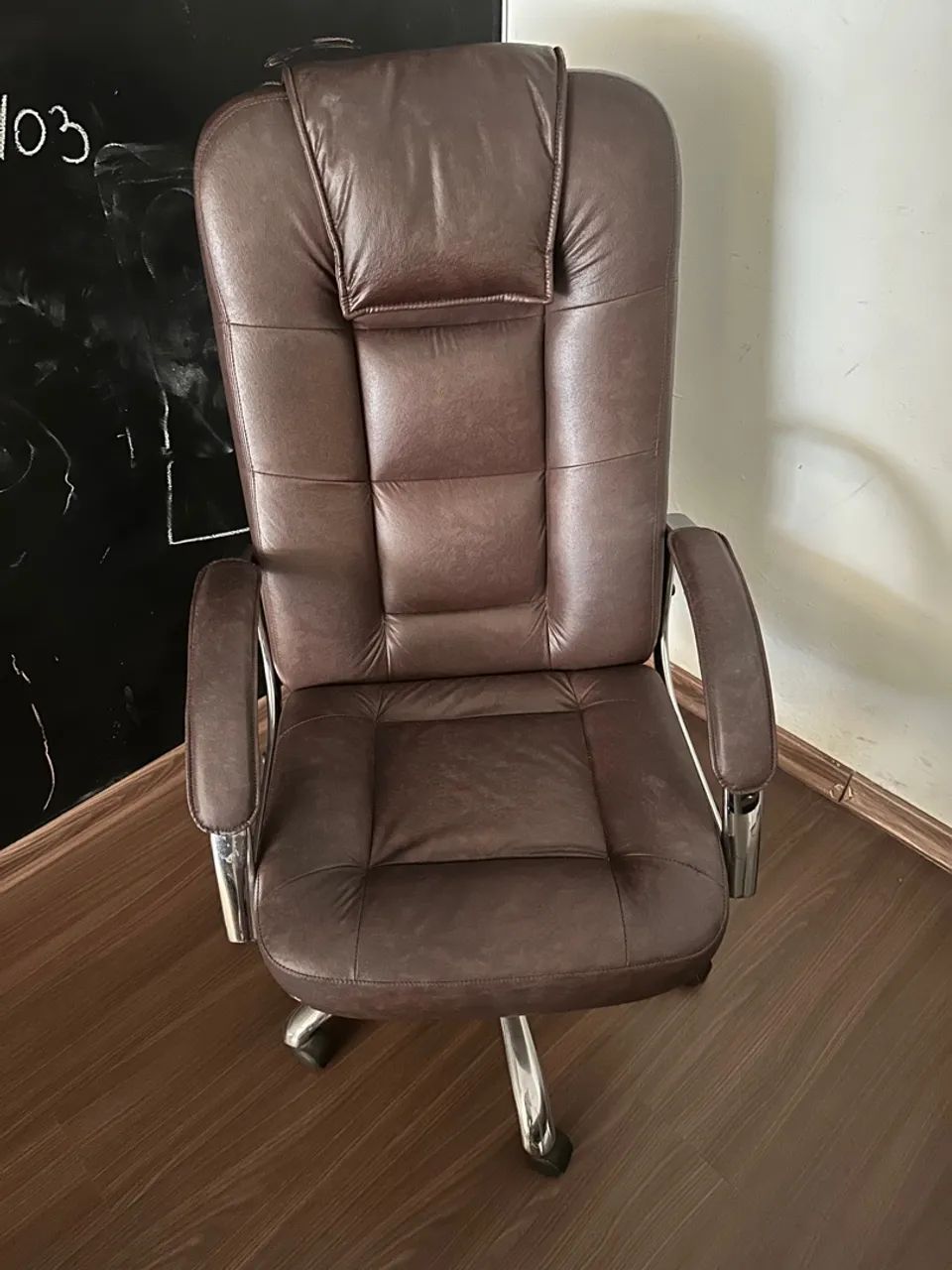 Cadeira presidente super resistentes  - Foto 4