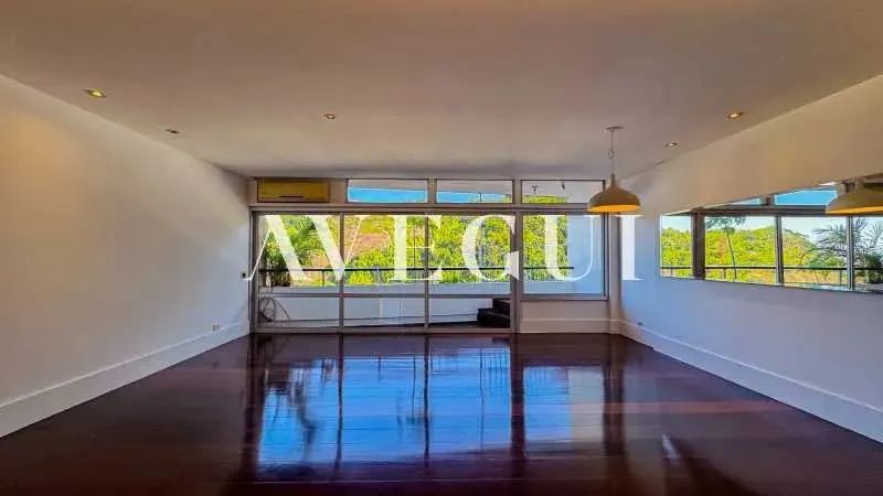Apartamento : / Residencial / Leblon