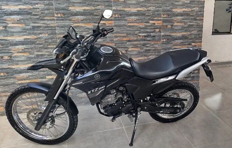 VENDO MOTO LANDER 250  - Foto 5
