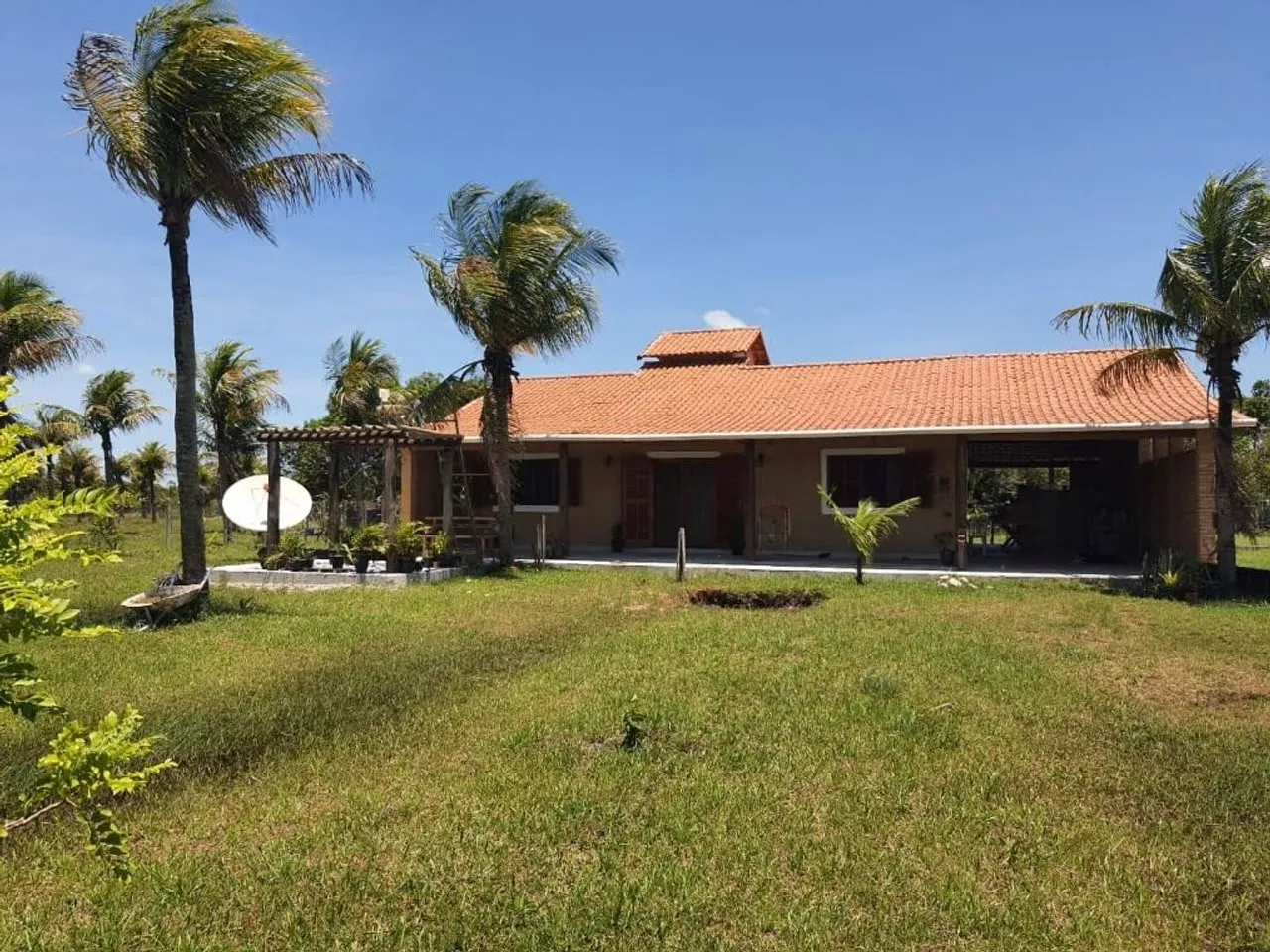 Sítio com 2 dormitórios à venda, 28000 m² por R$ 650.000,00 - Estivinha - Quissamã/RJ
